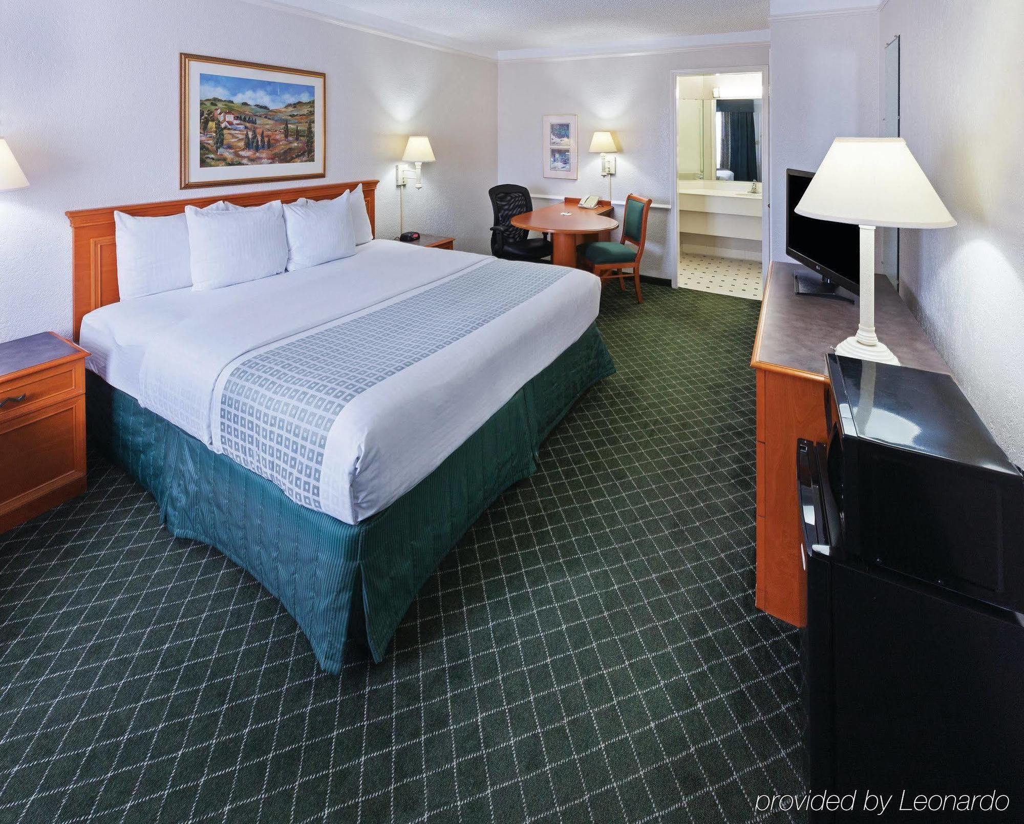 La Quinta By Wyndham Mcallen La Plaza Mall McAllen Exterior foto